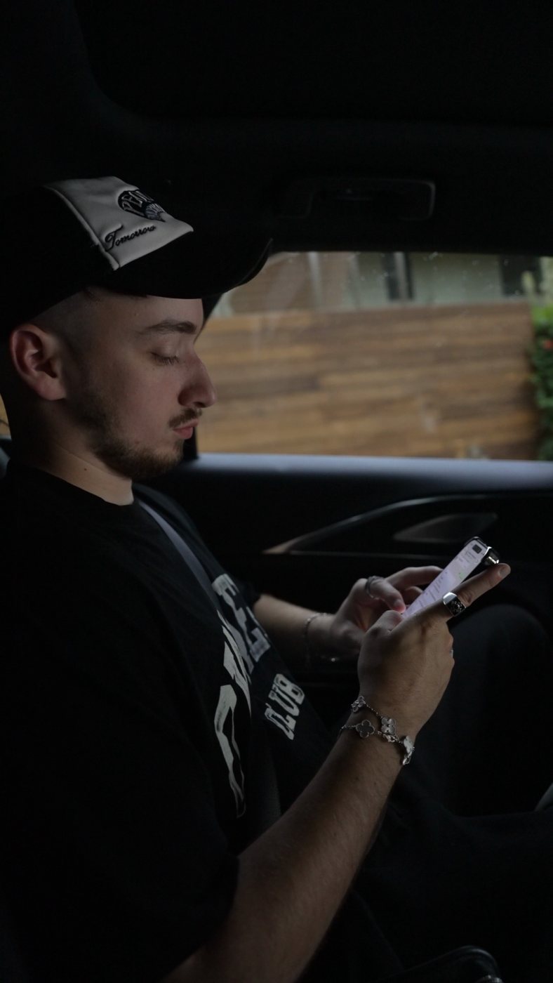 Back seat, C0022, raw
