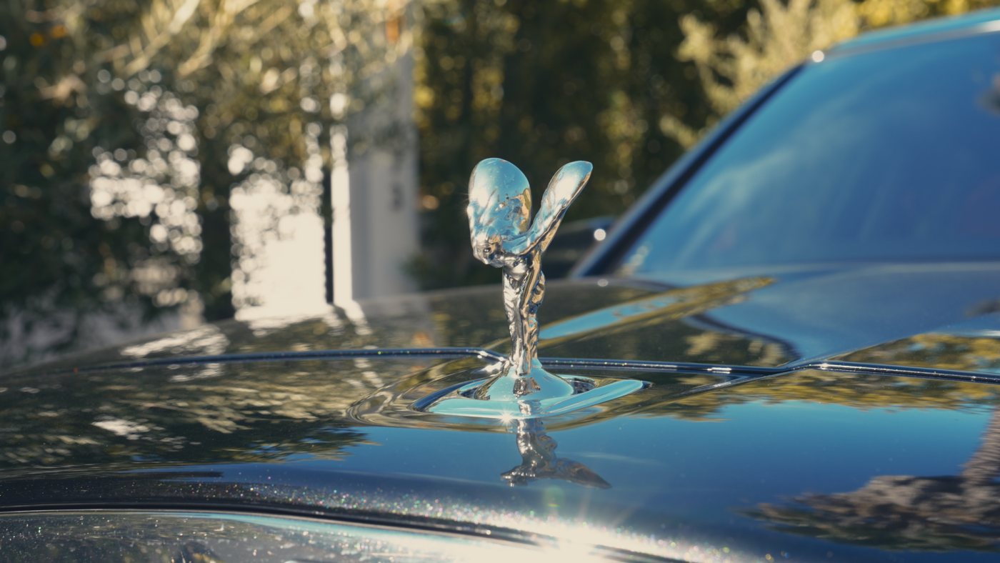 Rolls-Royce outside, C0300, graded with Outdoor