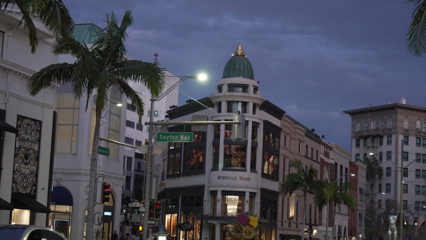Rodeo Drive, blue hour, C0475, raw