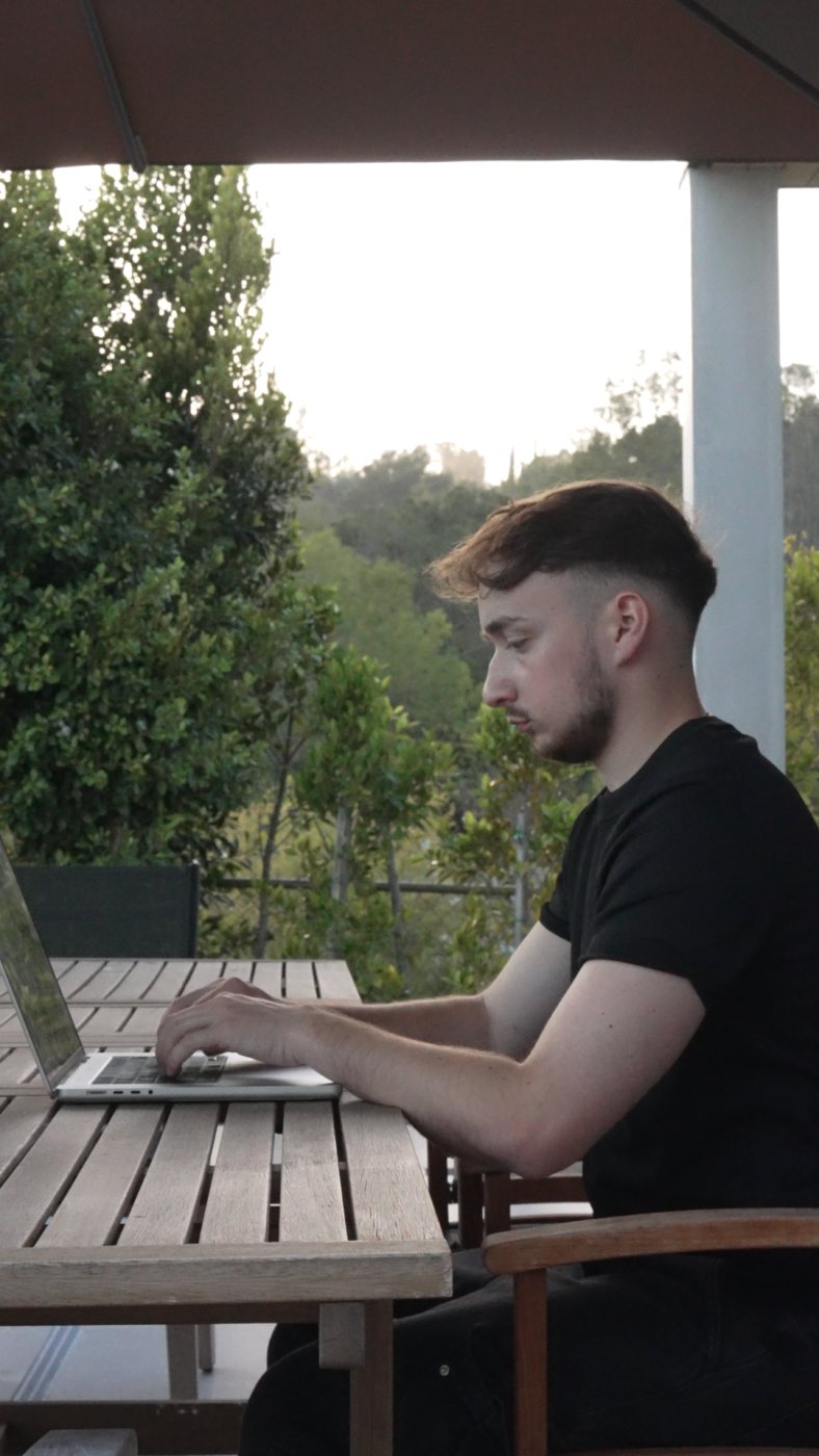 Working on the terrace, C0501, raw